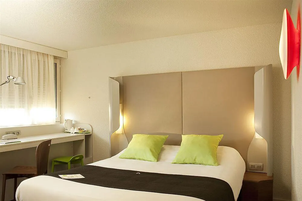 ***  Hotel Campanile Aix En Provence Ouest Jas-De-Bouffan Aix-en-Provence Francia